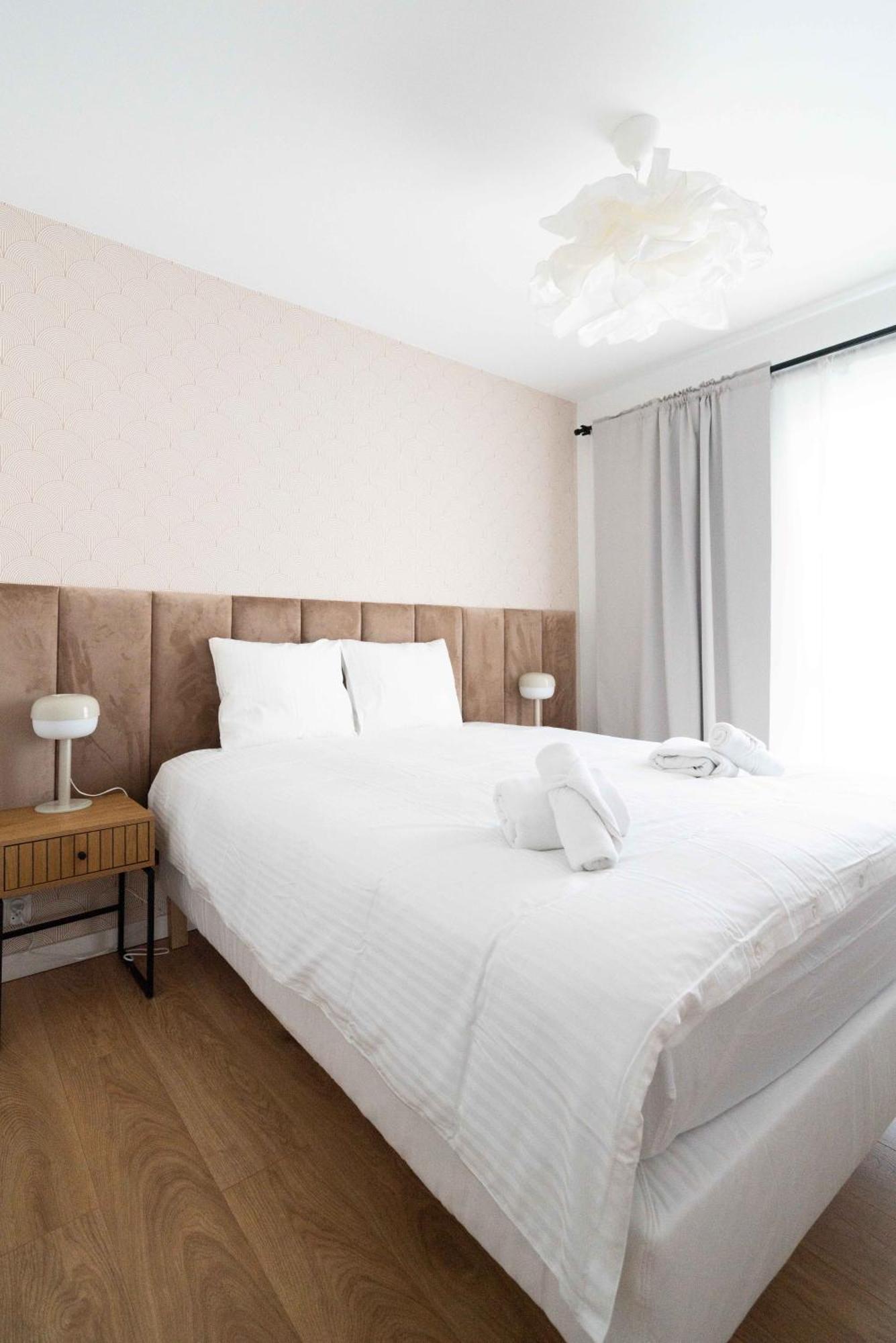 Aparthotel Weissa 7 Kraków Exteriör bild
